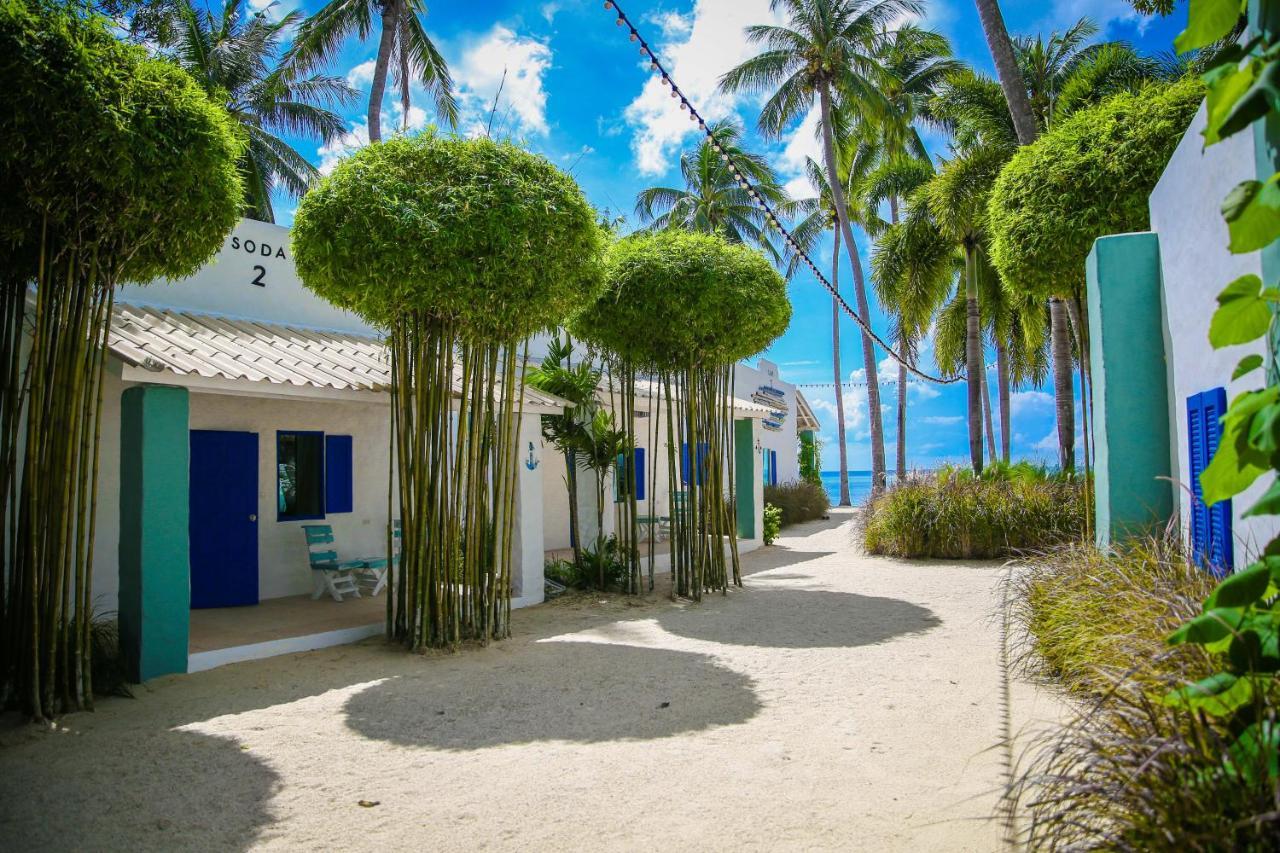 Lime N Soda Beachfront Resort Thong Sala Exterior photo