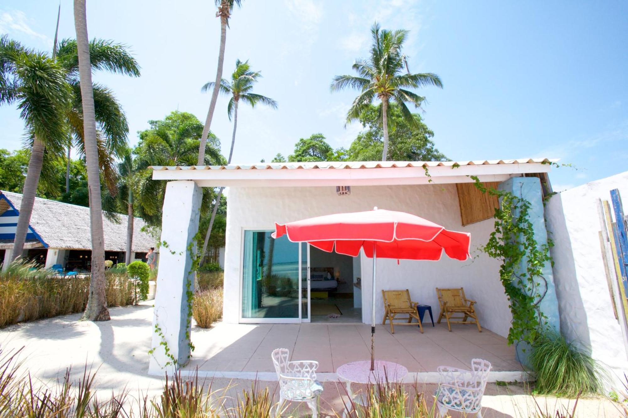 Lime N Soda Beachfront Resort Thong Sala Exterior photo