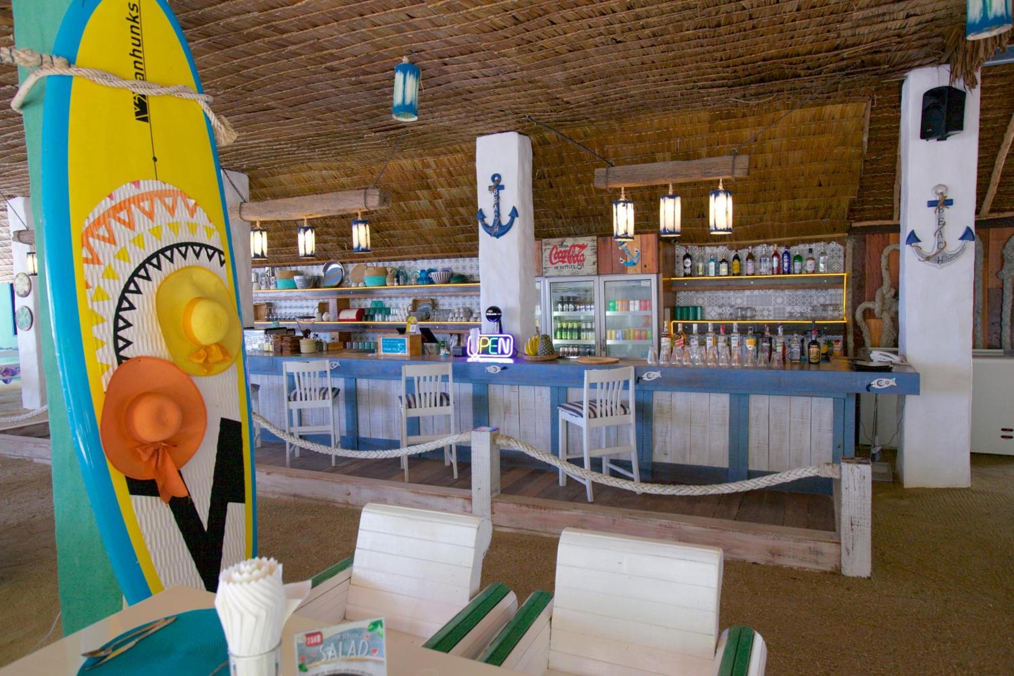 Lime N Soda Beachfront Resort Thong Sala Exterior photo