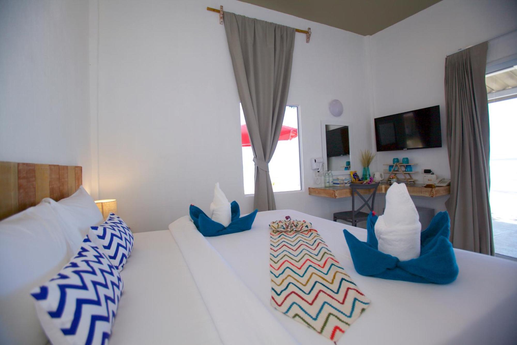 Lime N Soda Beachfront Resort Thong Sala Room photo
