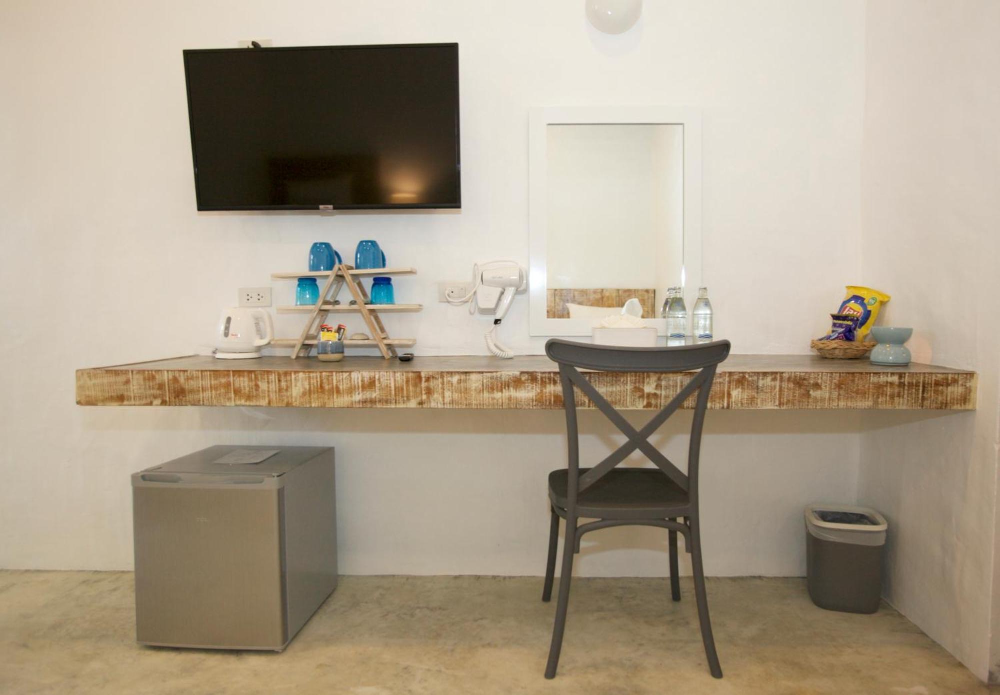Lime N Soda Beachfront Resort Thong Sala Room photo